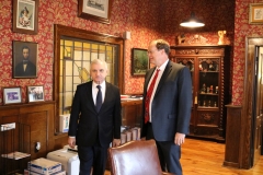Sen Reed tours AVTECH 4